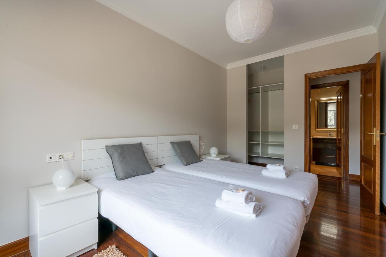 Zubia Apartment By People Rentals Билбао Екстериор снимка